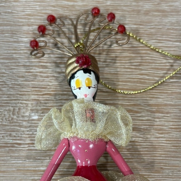 Vintage RUSS BERRIE Belles de Noel Ms Ruby Cranberry Christmas Ornament - Picture 3 of 5